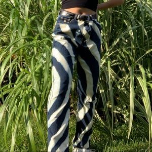 🍃Hand bleached Jeans🍃